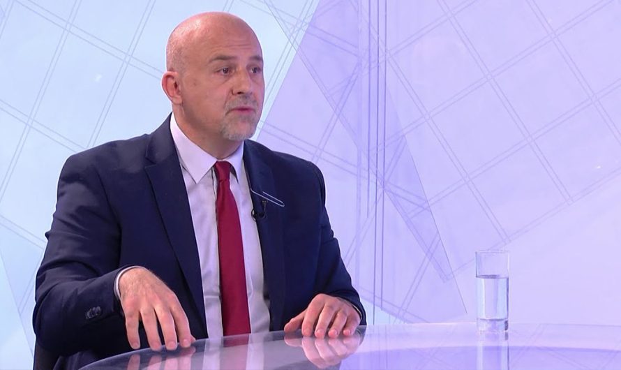 KARTE NA STOL Pandemija nije ne-tema